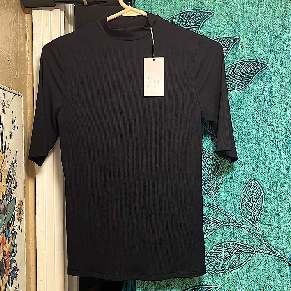 🖤✨NWT✨🖤A NEW DAY✨🖤BLACK 3/4 SLEEVE TOP WITH COLLAR✨🖤